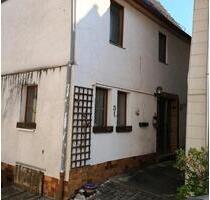 charmantes Einfamilienhaus mit großem Potenzial in 67823 - Waldböckelheim
