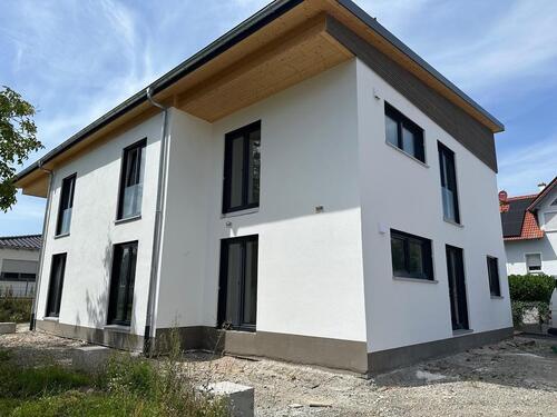 Foto - Neubau-Erstbezug: Exklusive 3-Zimmer-EG mit Terrasse in Aach-Linz