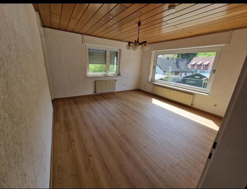 Foto - Etagenwohnung in Hausen zur Miete