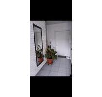 Dachwohnung zum Vermieten - 1.200,00&nbsp;EUR Kaltmiete, ca.&nbsp; 96,00&nbsp;m&sup2; in Deuerling (PLZ: 93180)