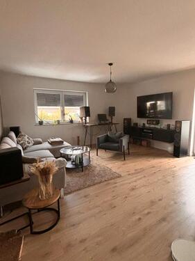 Foto - Schöne helle 3Zi-Wohnung mit Balkon und Tageslichtbad