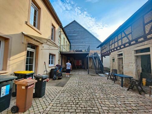 Foto - Alte Hofanlage mit Scheune & Potenzial – 190 qm Wfl., uneinsehbar