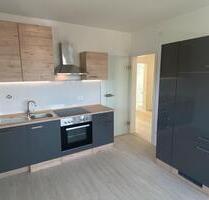 Kernsanierte 2,5-Zimmer mit EBK & Ausblick – Brackwede Südhang - Bielefeld