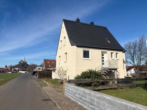 Foto - Saniertes Einfamilienhaus mit Garten & Balkon in Felsberg