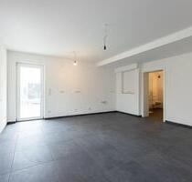 Moderne 2-Zimmer EG Wohnung mit Terrasse renoviert - Nürnberg Almoshof