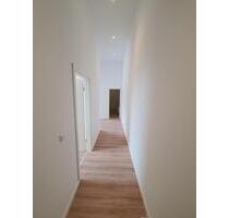 Helle 1-Zimmer-Wohnung mit offener Küche in ruhiger Lage - Völklingen