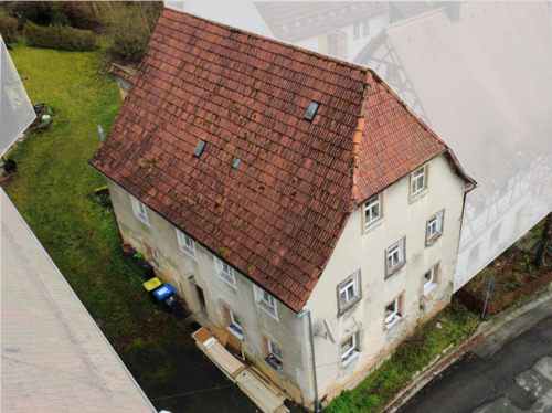 Foto - Denkmalgeschütztes Bauernhaus in Wiesenttal mit Sanierungsbedarf