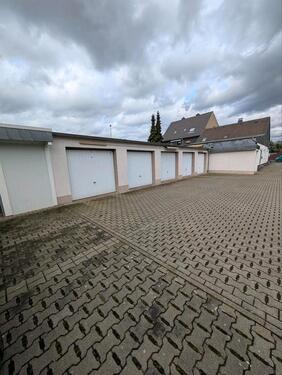 Foto - Garage, Alstadener Str.29 in OB Alstaden zu vermieten.