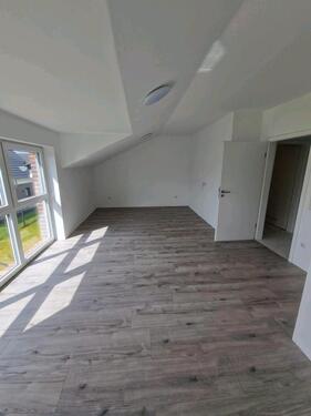 Foto - Geräumige 3 Zimmer Wohnung - 750,00&nbsp;EUR Kaltmiete, ca.&nbsp; 75,00&nbsp;m&sup2;
