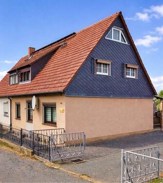 Foto - Charmante Doppelhaushälfte mit Garten & Bergblick - bezugsfrei