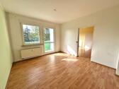 Foto - tolle 2 Zimmer Wohnung mit Badewanne zum selbst renovieren 3 Kaltmieten sparen