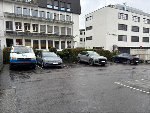 Foto - PKW Stellplatz PLZ 75172 Pforzheim TOP-LAGE