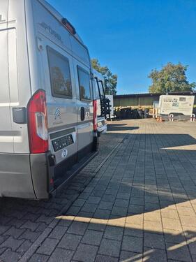 Foto - Stellplatz für Wohnmobile und Wohnwagen