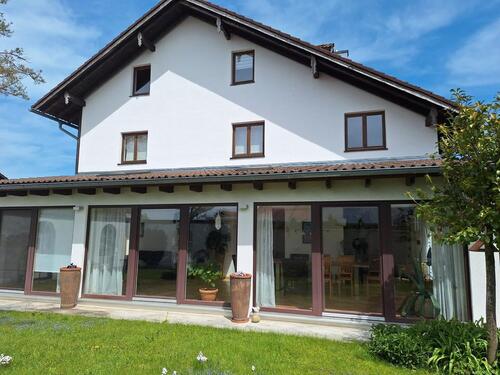 Foto - Großes Mehrgenerationenhaus mit vielfältiger Nutzungsmöglichkeit