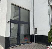 BARRIEREFREIE ZENTRUMSNAHE - ZWEIZIMMERWOHNUNG - MIT LOGGIA, AUFZUG UND KELLERRAUM - Krefeld