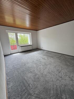 Foto - 2-Zimmer-Wohnung mit Einbauküche, Balkon in guter Lage nur wenige Min. vom Bahnhof entfernt
