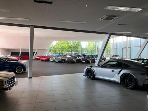 Foto - Stellplatz Tiefgarage Brauweiler Pulheim Köln Parkplatz Auto KFZ