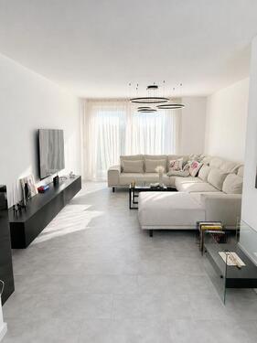 Foto - 3,5 Zimmer-Wohnung- Renovierung 2025-Terrasse- Möbliert- Bj. 2000