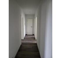 kwr GmbH: Curlandstr. 2, 1. Obergeschoss links in Rathenow