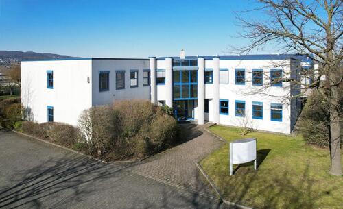 Foto - 510 m² Bürofläche im Gewerbegebiet von Baunatal, direkt an der A 49