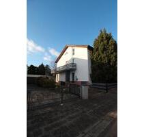 Komfortables Wohnen im Herzen Hanaus: Helle 2-Zimmer-Dachgeschosswohnung