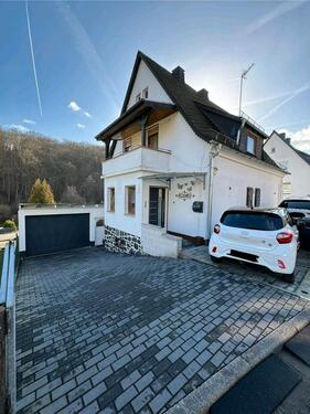 Foto - 6 Zimmer Einfamilienhaus zum Kaufen in Ehringshausen