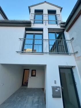 Foto - Saniertes Reihenhaus inkl Stellplatz in Cadolzburg