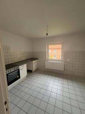 Foto - Kleine 4-Zimmer-Wohnung (73qm) frei!