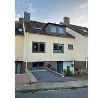 Saniertes Reihenhaus in ruhiger Stadtlage - Lehrte