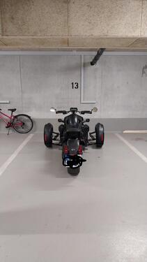 Foto - Tiefgaragen Stellplatz - 75,00&nbsp;EUR Miete,