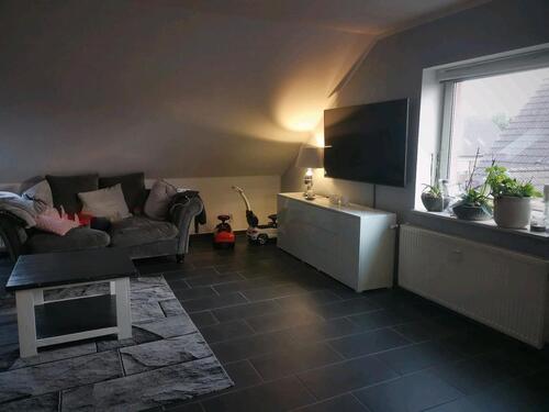 Foto - Helle 4-Zi.-DG-Wohnung (97m²) ruhig + Stellplatz