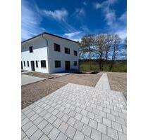 Zu vermieten oder Mietkauf DHH neu mit separater Einliegerwohnung - Irchenrieth