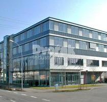 Modernes Büro.- und Praxisgebäude - Fellbach Oeffingen