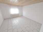 Foto - Niederkassel-Ranzel: Helle 3-Zimmer-Erdgeschosswohnung – Mit Terrasse & guter Lage