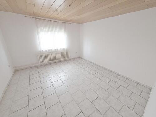 Foto - Niederkassel-Ranzel: Helle 3-Zimmer-Erdgeschosswohnung – Mit Terrasse & guter Lage