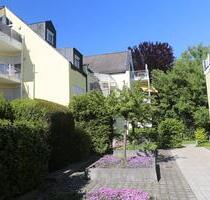 Außergewöhnliche 3,5 Zimmer Wohnung mit 2 Balkone und Tiefgarage - Kumhausen