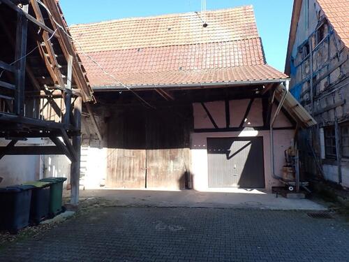 Foto - 8 Zimmer Bauernhaus, Landhaus zum Kaufen in Illingen