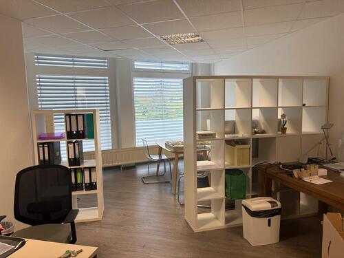 Foto - 80 QM LadenBüroPraxis am Rathausplatz in Graben Neudorf