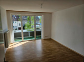 Foto - Helle 2-Zi-Wohnung mit Balkon, Stellplatz, Marken-Küche