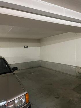 Foto - Garagenstellplatz zu vermieten - 75,00 EUR Miete,