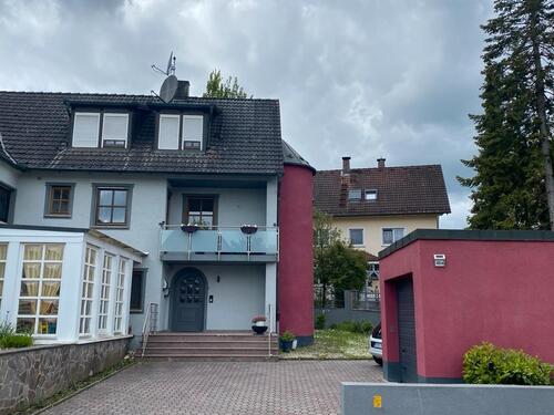 Foto - 12 Zimmer Doppelhaushälfte zum Kaufen in Estenfeld