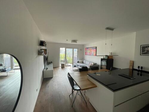Foto - 3-Zimmer-Wohnung mit Balkon & Skyline-View am Holbeinsteg
