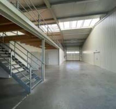 Foto - Büro- und Werkstatthalle kombiniert! Lager Showroom Atelier