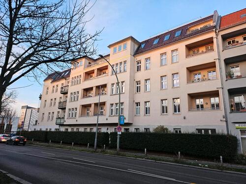 Foto - ++Sonnige Altbauwohnung mit Einbauküche und Südbalkon im 3. OG++Rennbahnstrasse++