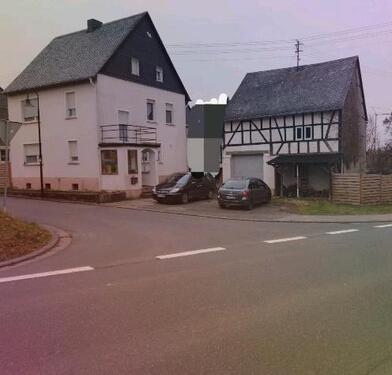 Foto - Einfamilienhaus mit großem Garten, Pool und Werkstatt