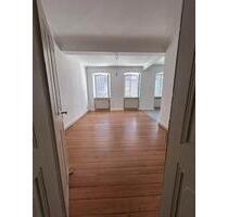 Charmante Altbauwohnung 2ZKB Nähe St. Johanner Markt, Saarbrücken Charmante Altbauwohnung 2ZKB Nähe St. Johanner Markt, Saarbrücken