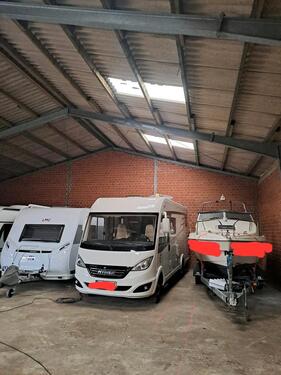 Foto - Unterstellplätze für Wohnwagen Wohnmobile Boote und Autos