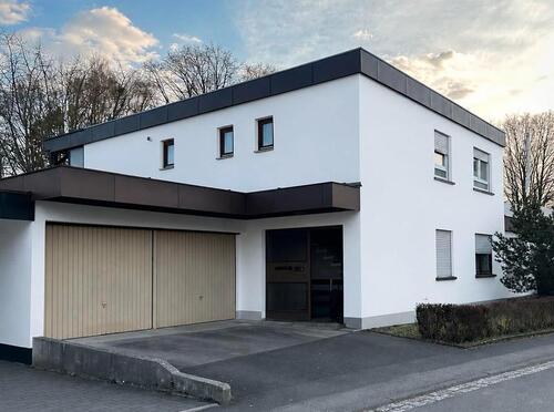 Foto - Grosses Haus mit Garten in Waldnähe SW-Deutschhof