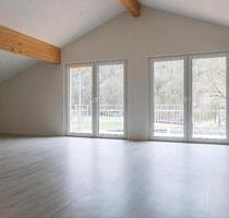 Dachgeschoss Wohnung - 935,00 EUR Kaltmiete, in Kirchberg an der Jagst (PLZ: 74592)