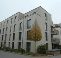 Voll möblierte 4ZKB mit Balkon und TG in Hattersheim - Hattersheim am Main